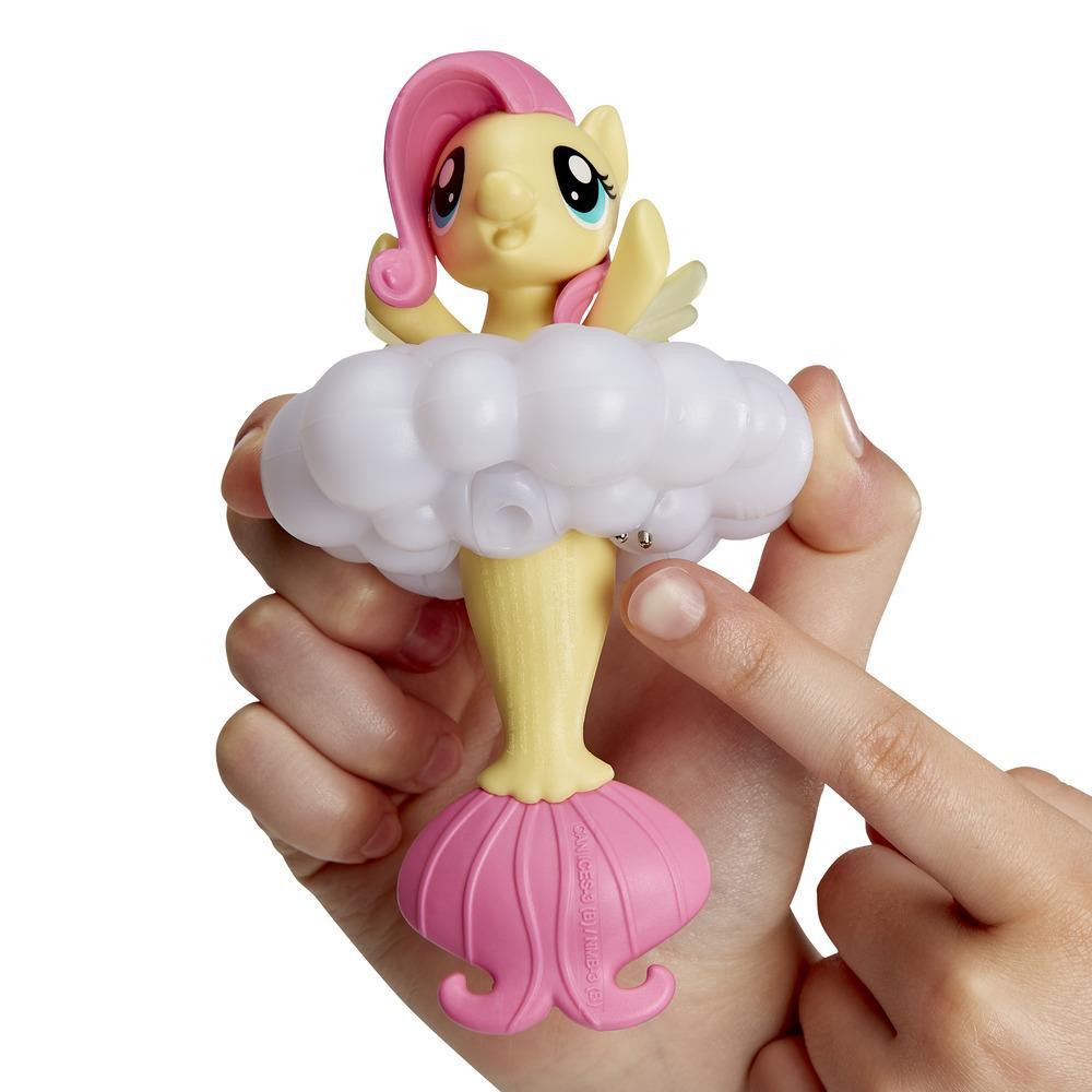 My Little Pony Rainbow Lights Water Float Seaponies - Rainbow Dash & F –  Aura In Pink Inc.